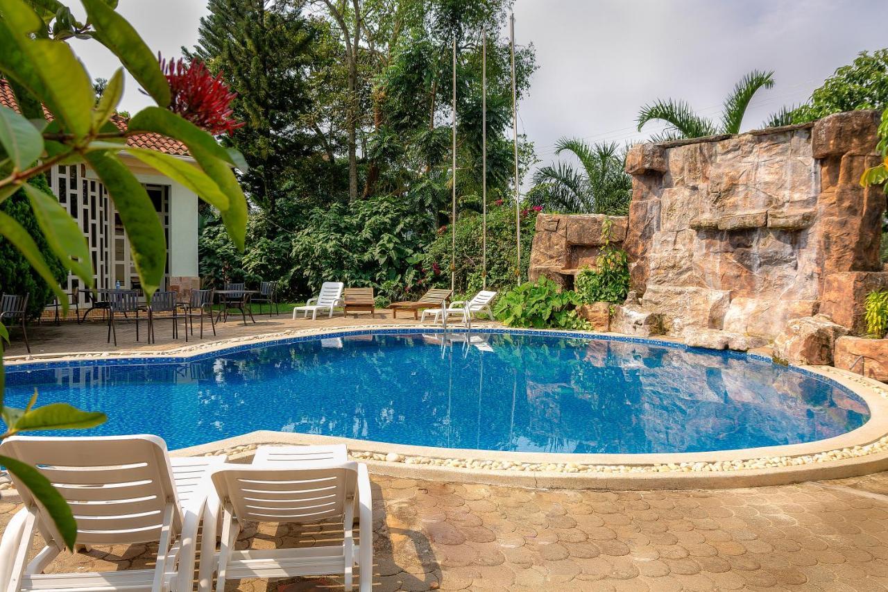 Imperial Heights Hotel, Εντέμπε Εξωτερικό φωτογραφία