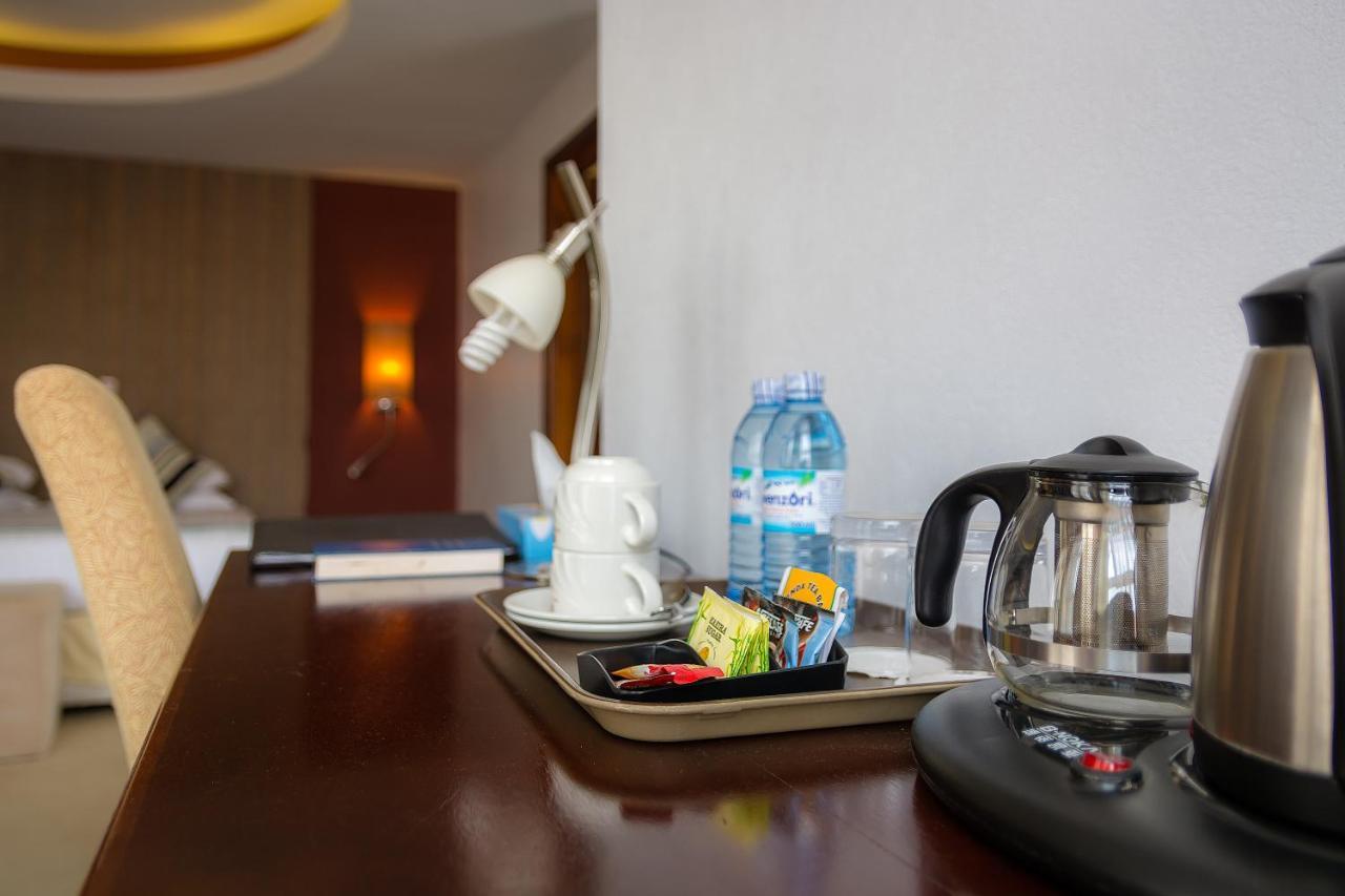 Imperial Heights Hotel, Εντέμπε Εξωτερικό φωτογραφία