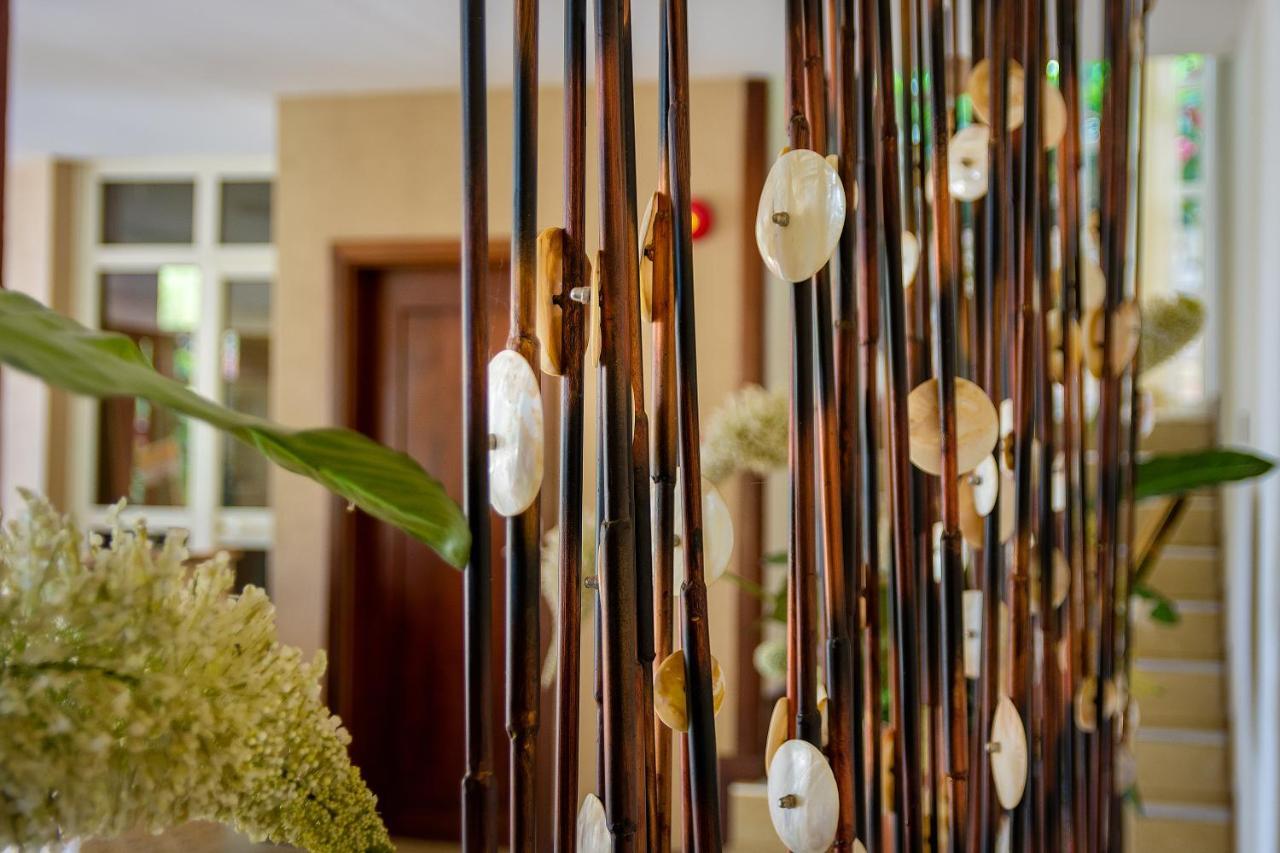 Imperial Heights Hotel, Εντέμπε Εξωτερικό φωτογραφία