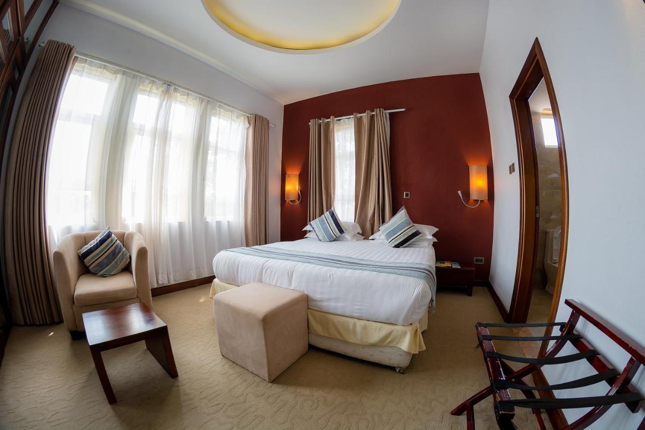 Imperial Heights Hotel, Εντέμπε Εξωτερικό φωτογραφία