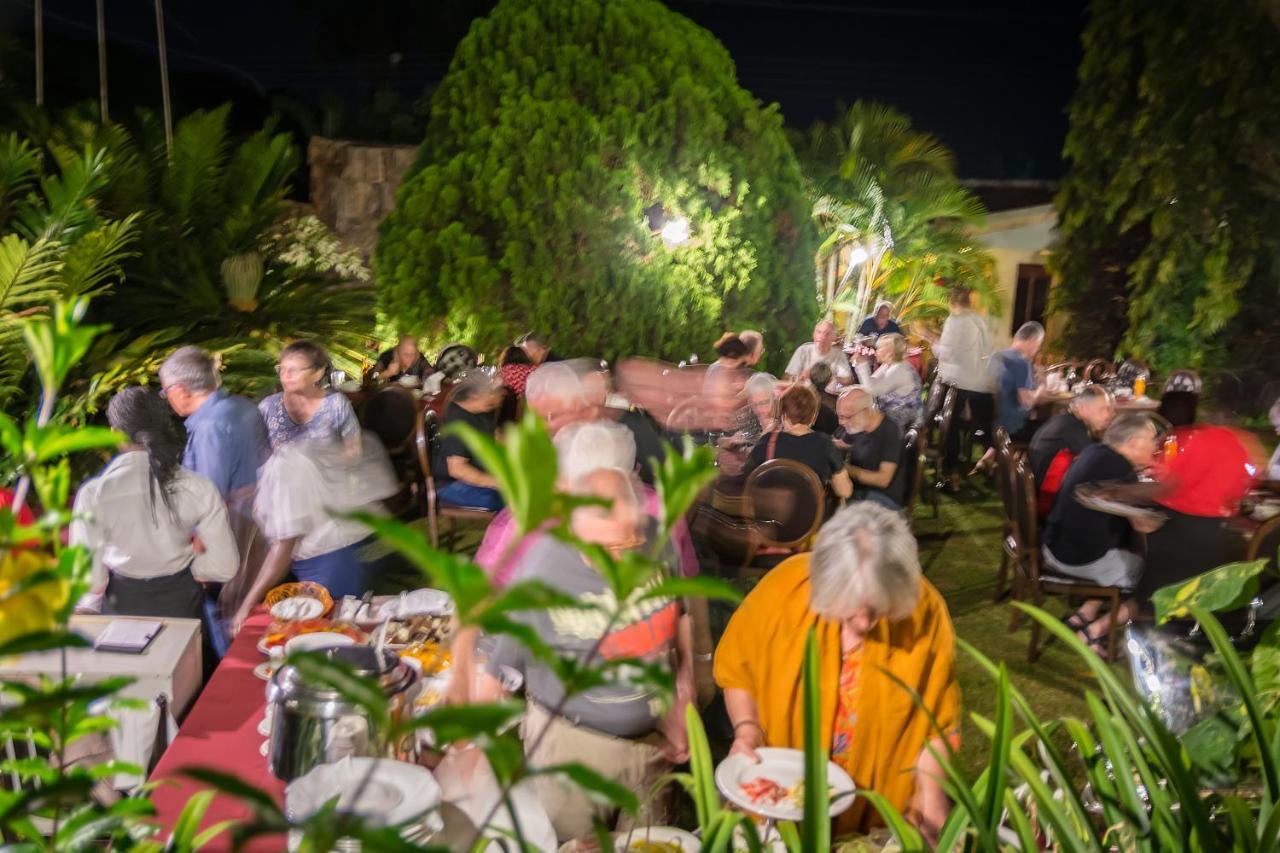 Imperial Heights Hotel, Εντέμπε Εξωτερικό φωτογραφία