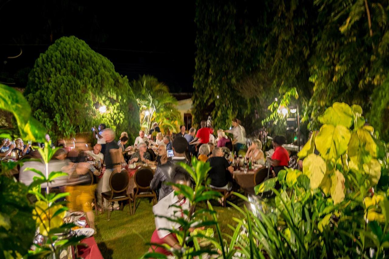 Imperial Heights Hotel, Εντέμπε Εξωτερικό φωτογραφία