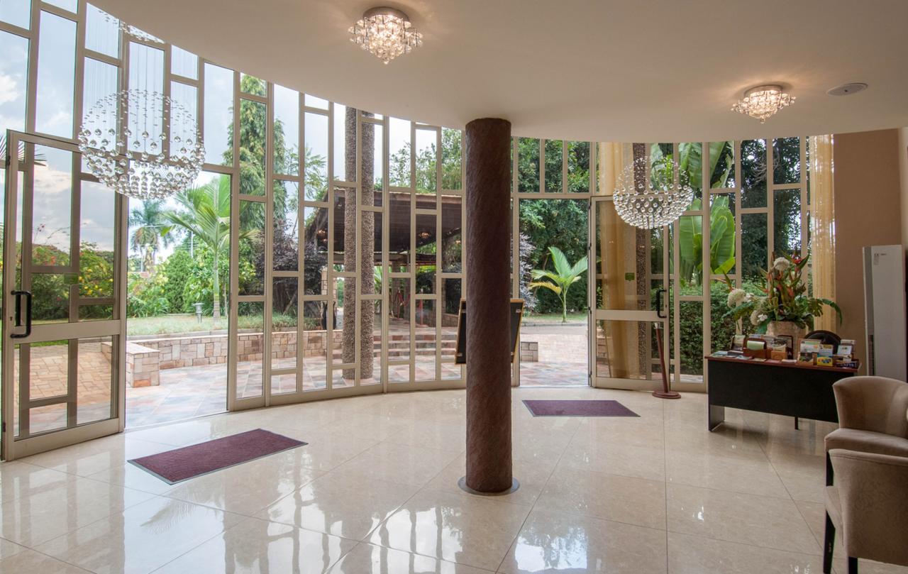 Imperial Heights Hotel, Εντέμπε Εξωτερικό φωτογραφία