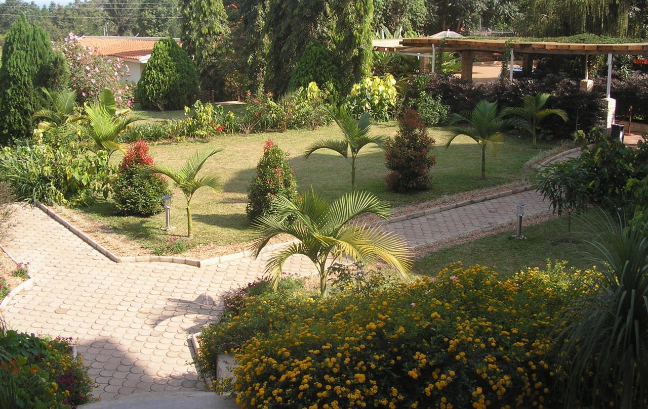 Imperial Heights Hotel, Εντέμπε Εξωτερικό φωτογραφία